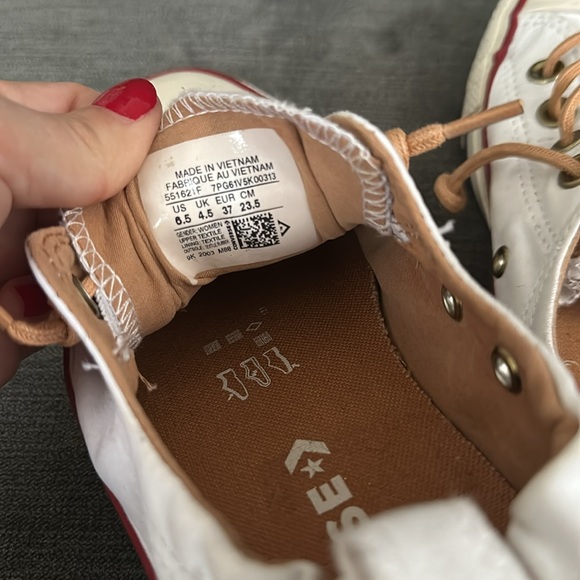 NEW White Converse Slip-ons - Picture 2 of 4